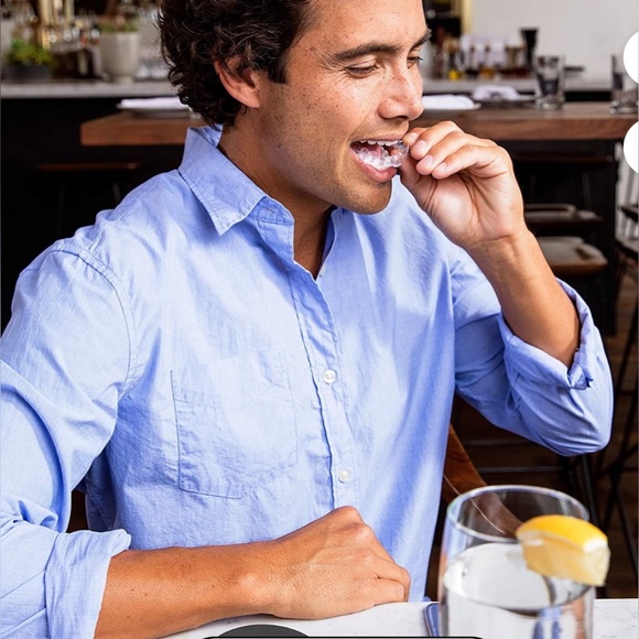 Invisalign Aligner and Retainer Case - Black - Picture 4 of 6